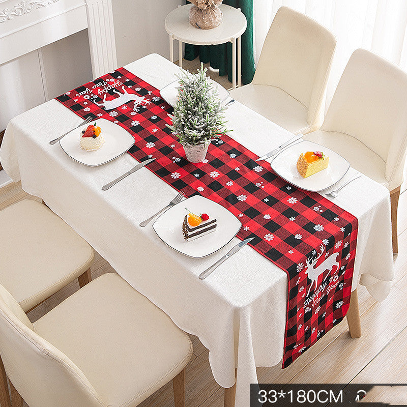 Tartan Christmas Table Runner – Classic Holiday Decoration for a Warm and Elegant Home